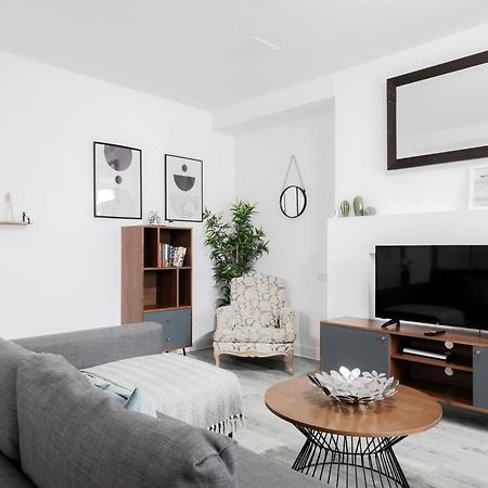 Modern Kensington Apartments Лондон Экстерьер фото